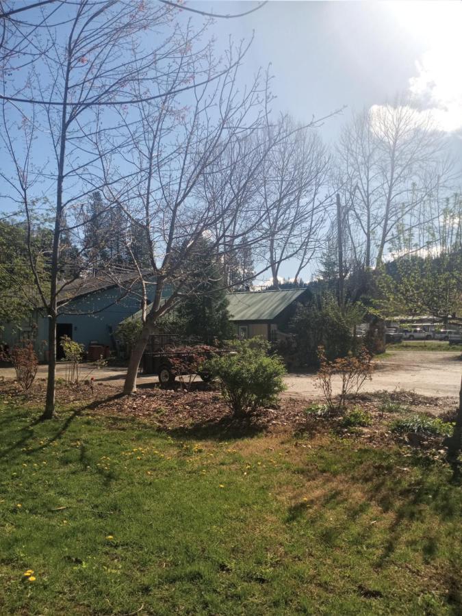 Bigfoot Rv & Cabins Park ハッピー・キャンプ エクステリア 写真