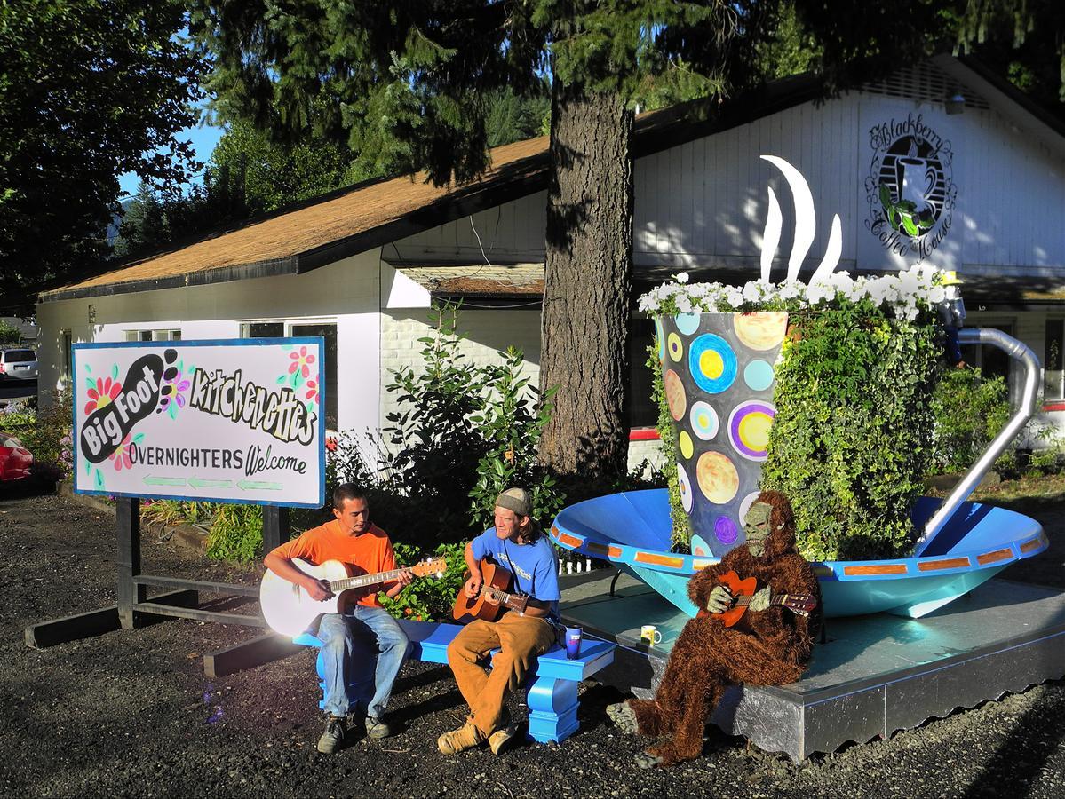 Bigfoot Rv & Cabins Park ハッピー・キャンプ エクステリア 写真