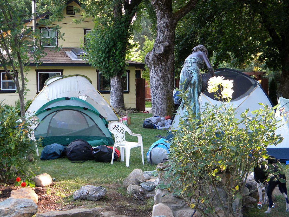 Bigfoot Rv & Cabins Park ハッピー・キャンプ エクステリア 写真